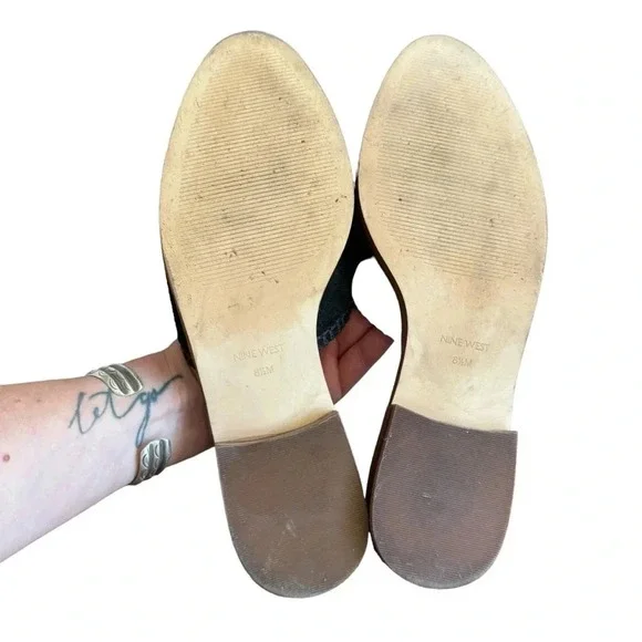 Nine West Black Suede Leather Tasseled Flat Mules Womens size 8.5 - Picture 12 of 13